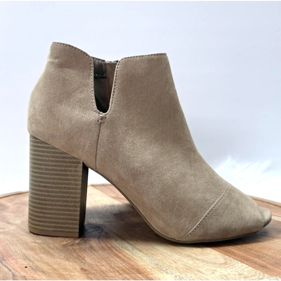 APT. 9 Shoes Womens Size 10 Taupe Peep Toe Booties Block Heel Zip Up Suede - Picture 1 of 15